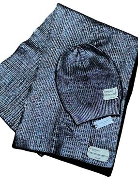 Kurt Geiger London Beanie Hat Scarf SET Silver iridescent Metallic Black BE KIND